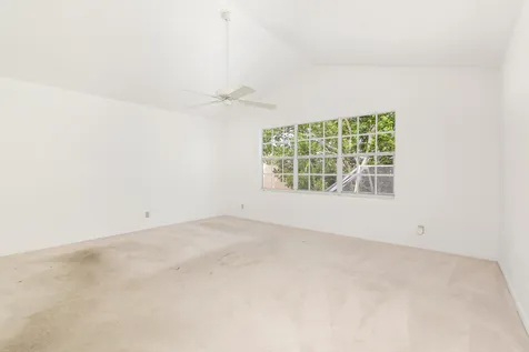22 Selby Lane Palm Beach Gardens FL 33418