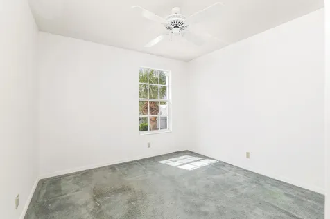 22 Selby Lane Palm Beach Gardens FL 33418