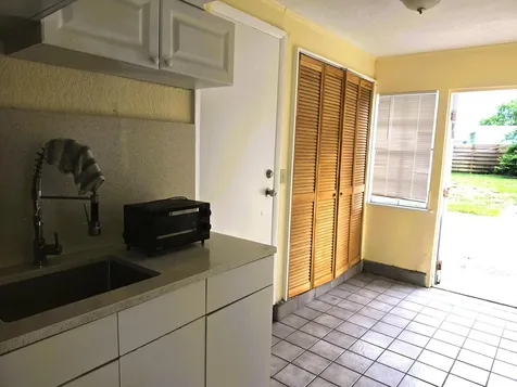 814 Poplar Drive Lake Park FL 33403