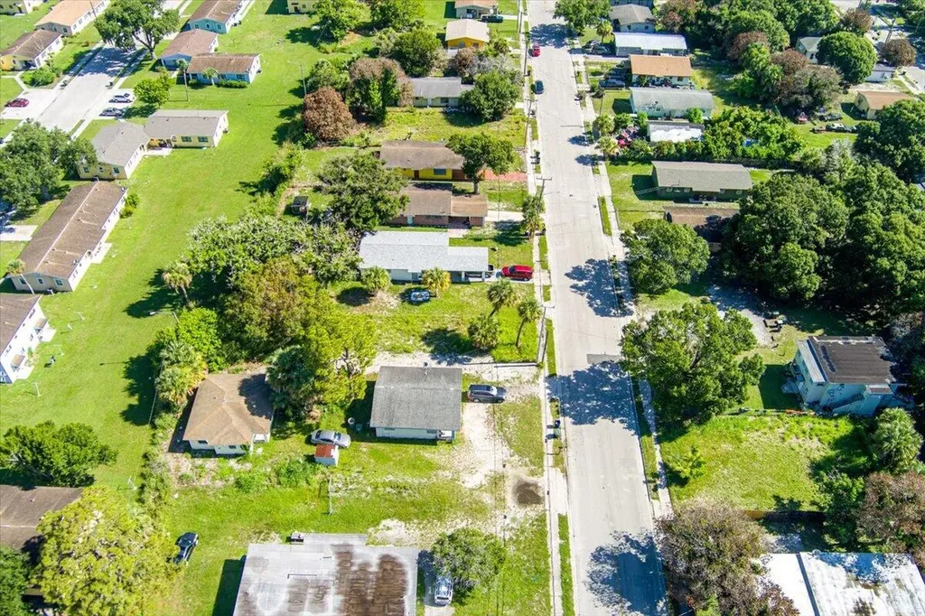 807 N 22nd N Street Fort Pierce FL 34950