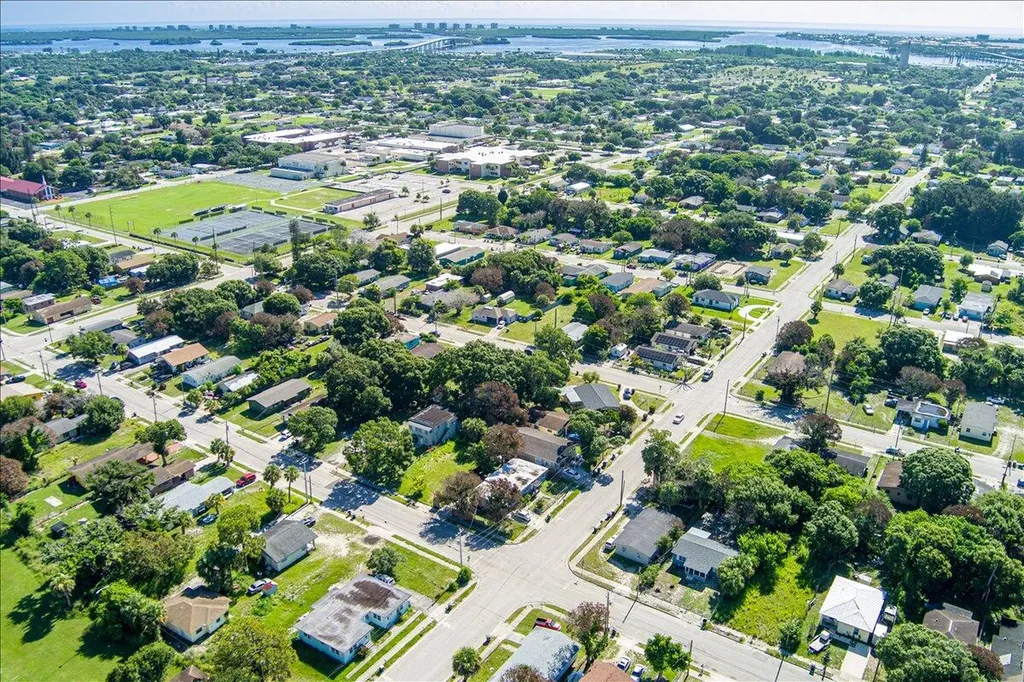 807 N 22nd N Street Fort Pierce FL 34950