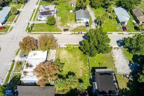 807 N 22nd N Street Fort Pierce FL 34950