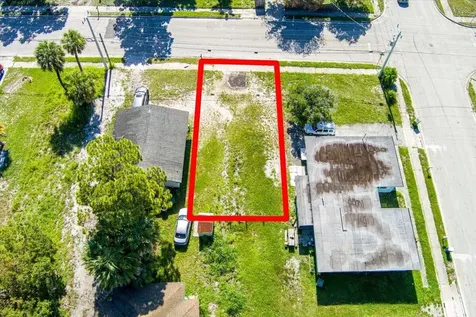 807 N 22nd N Street Fort Pierce FL 34950