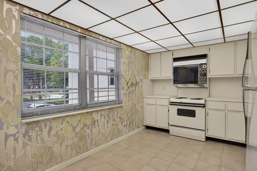 806 Cypress Grove Lane Pompano Beach FL 33069