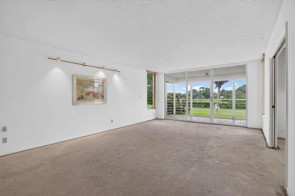806 Cypress Grove Lane Pompano Beach FL 33069