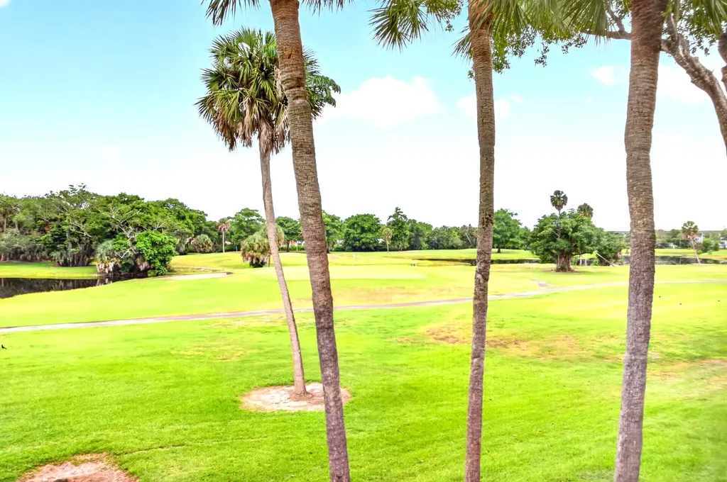 806 Cypress Grove Lane Pompano Beach FL 33069