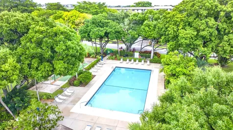 806 Cypress Grove Lane Pompano Beach FL 33069