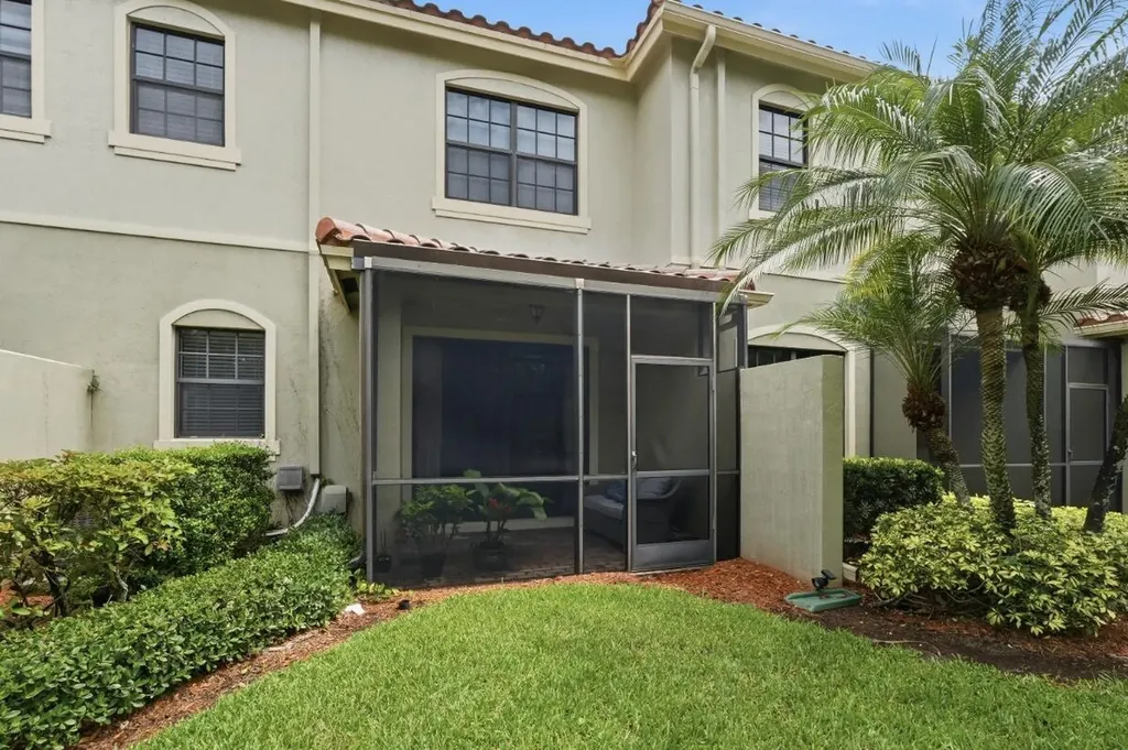 10822 NW 72nd Place Parkland FL 33076