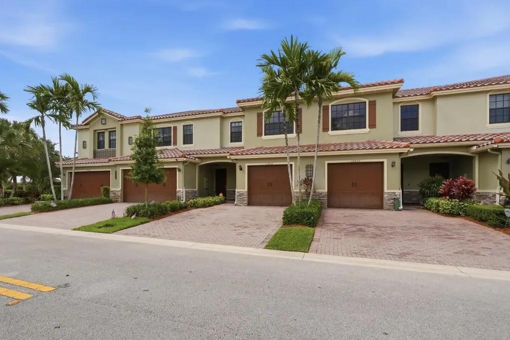 10822 NW 72nd Place Parkland FL 33076