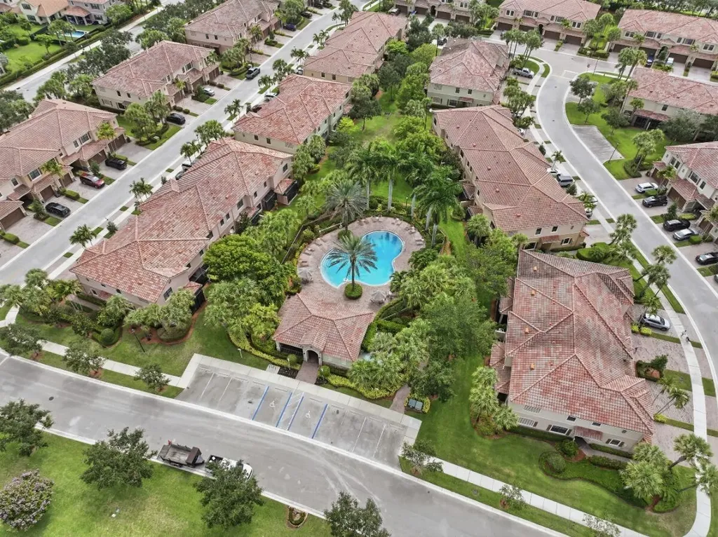 10822 NW 72nd Place Parkland FL 33076