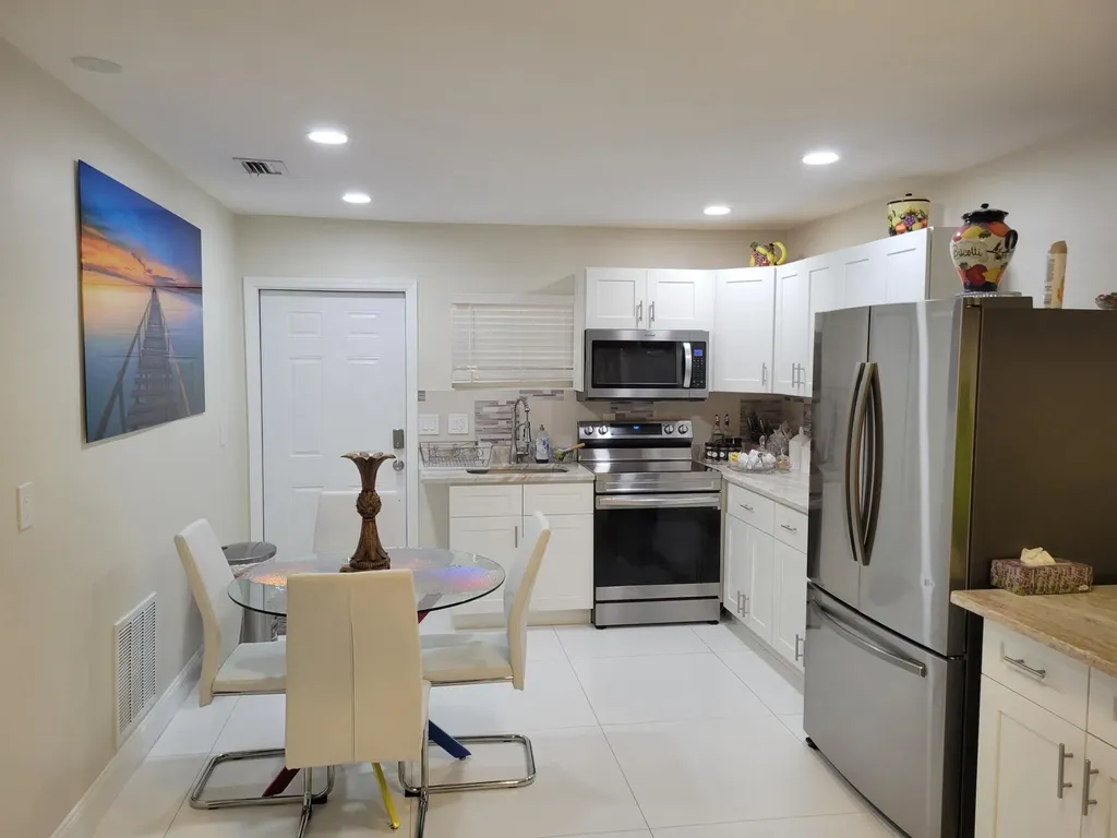 3124 NE Skyline Drive Jensen Beach FL 34957
