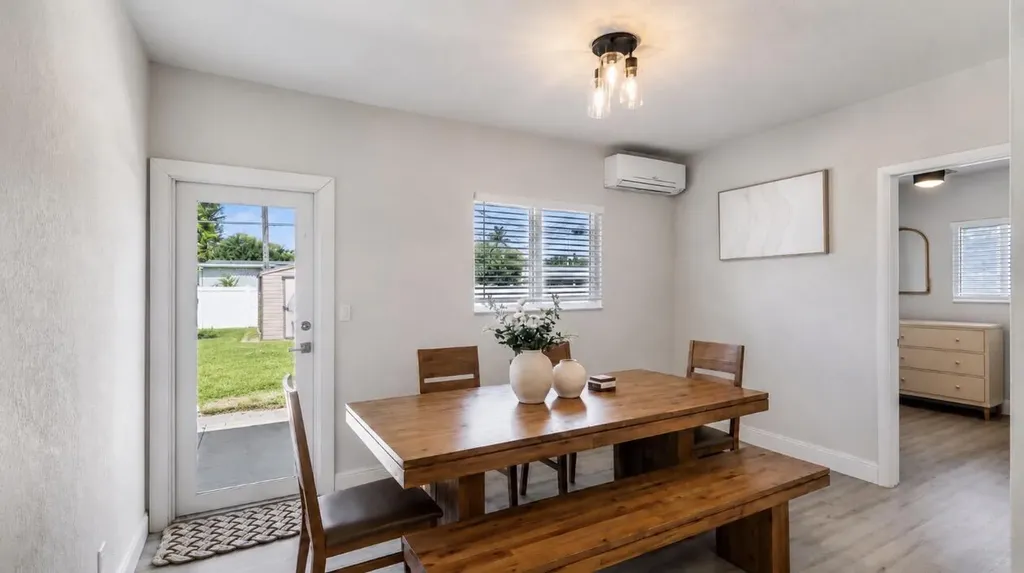 542 NW 47th Avenue Plantation FL 33317