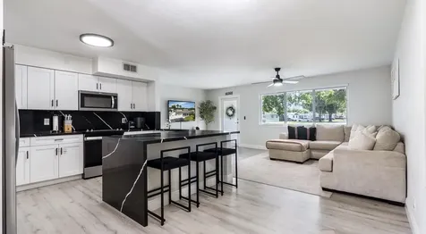 542 NW 47th Avenue Plantation FL 33317
