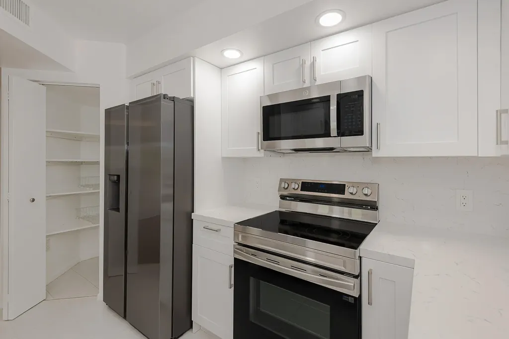 13800 SW 14th Street Pembroke Pines FL 33027