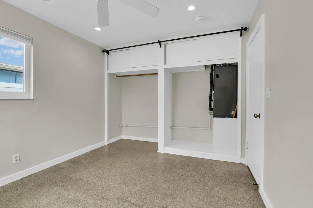 909 SE 16 Place Deerfield Beach FL 33441