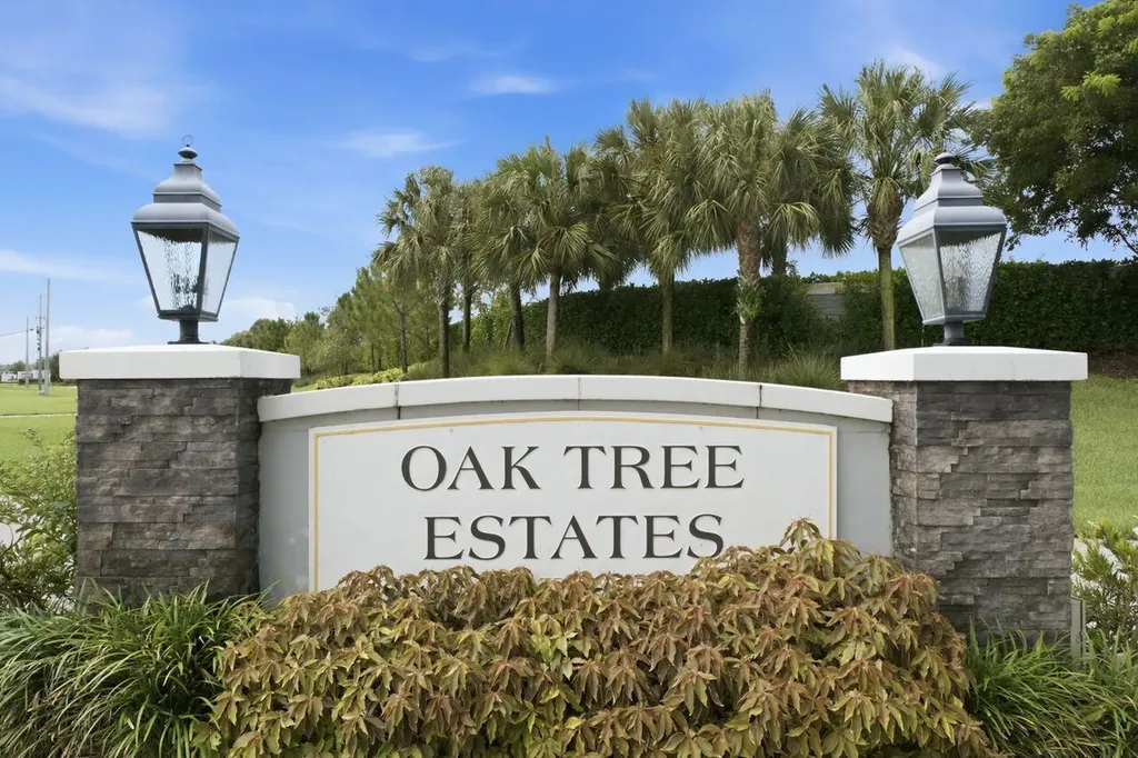 2719 Oak Tree Lane Oakland Park FL 33309