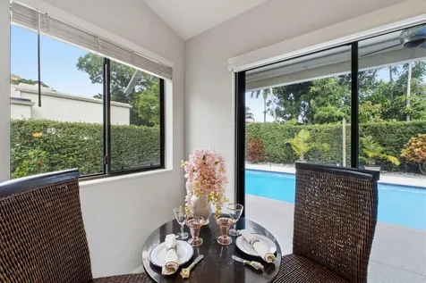 2719 Oak Tree Lane Oakland Park FL 33309