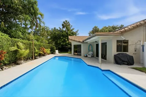 2719 Oak Tree Lane Oakland Park FL 33309