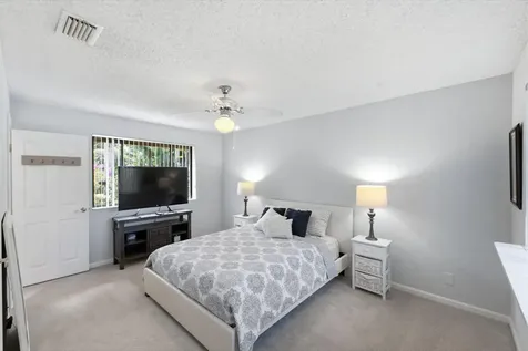 2719 Oak Tree Lane Oakland Park FL 33309