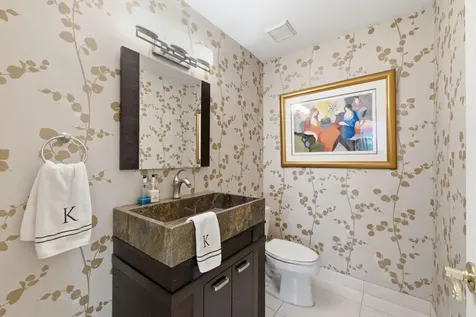 2719 Oak Tree Lane Oakland Park FL 33309
