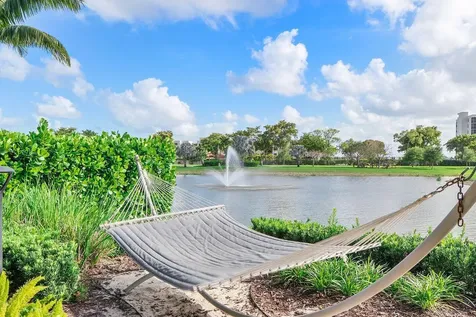 2719 Oak Tree Lane Oakland Park FL 33309