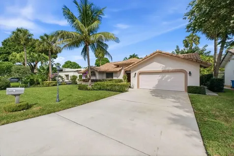 2719 Oak Tree Lane Oakland Park FL 33309