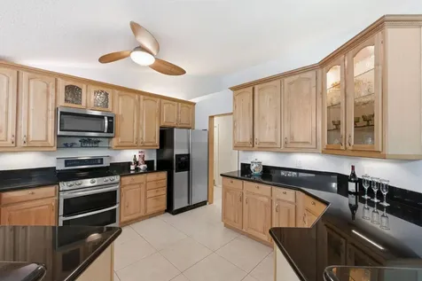 2719 Oak Tree Lane Oakland Park FL 33309