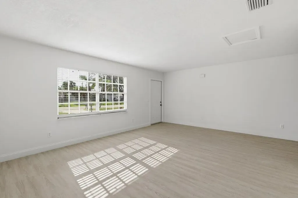 2521 SE Berkshire Boulevard Port St Lucie FL 34952