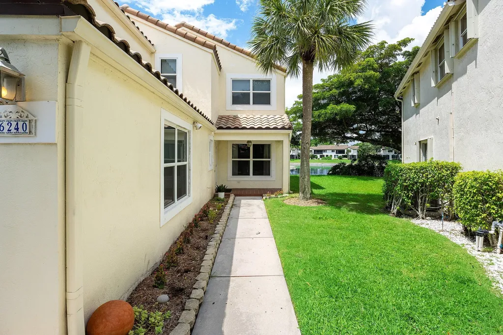 6240 NW 76th Court Parkland FL 33067