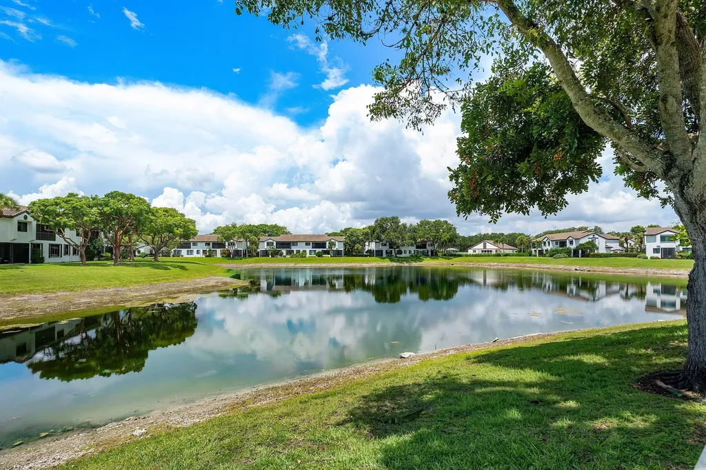 6240 NW 76th Court Parkland FL 33067