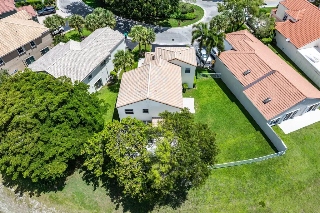 6240 NW 76th Court Parkland FL 33067