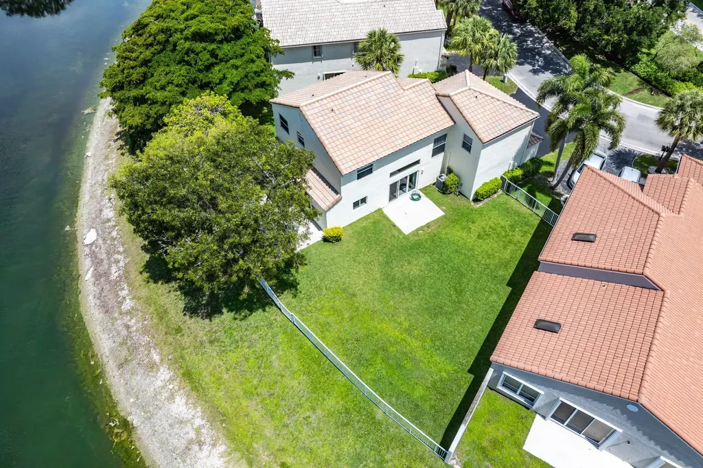 6240 NW 76th Court Parkland FL 33067