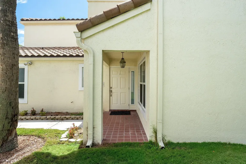 6240 NW 76th Court Parkland FL 33067