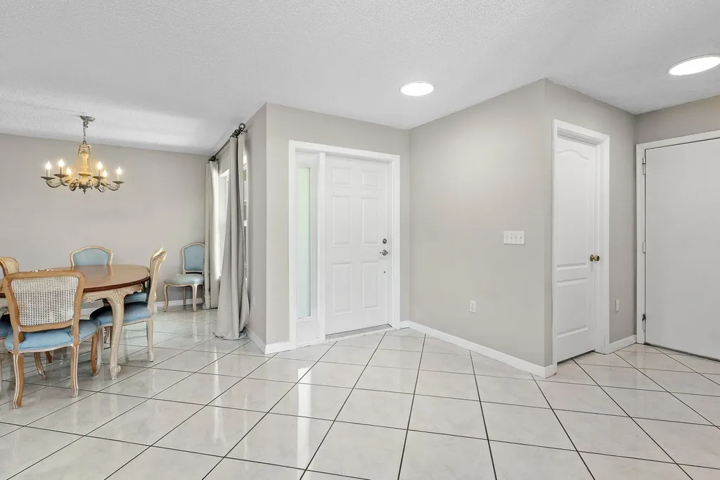 6240 NW 76th Court Parkland FL 33067