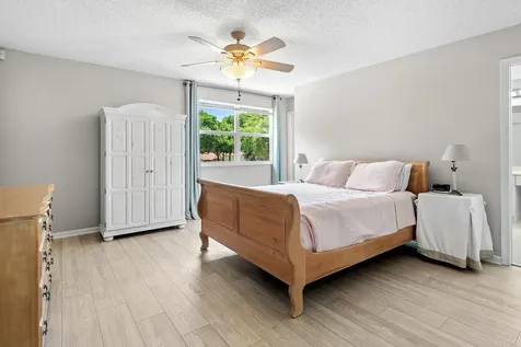 6240 NW 76th Court Parkland FL 33067