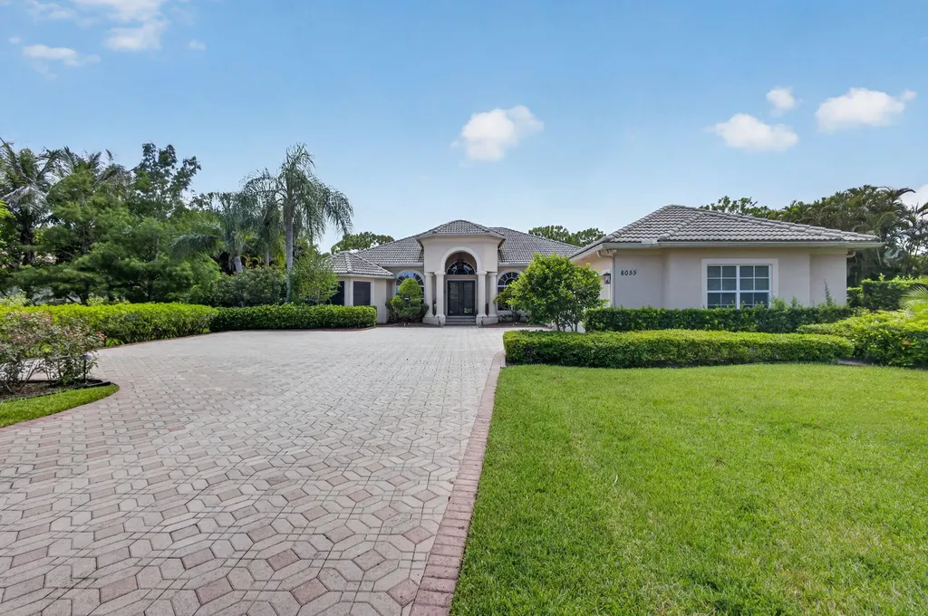 8055 Woodsmuir Drive West Palm Beach FL 33412