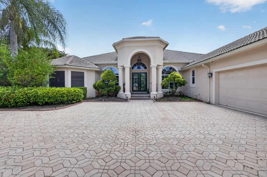 8055 Woodsmuir Drive West Palm Beach FL 33412