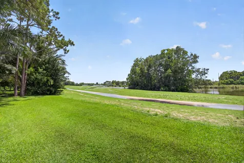 8055 Woodsmuir Drive West Palm Beach FL 33412