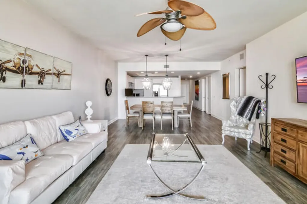 2650 Lake Shore Drive Riviera Beach FL 33404