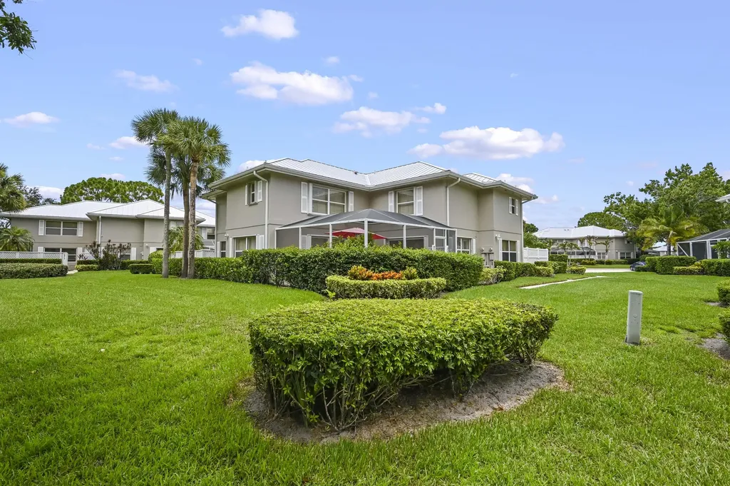 2927 SW Lakemont Place Palm City FL 34990