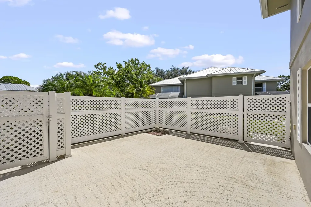 2927 SW Lakemont Place Palm City FL 34990