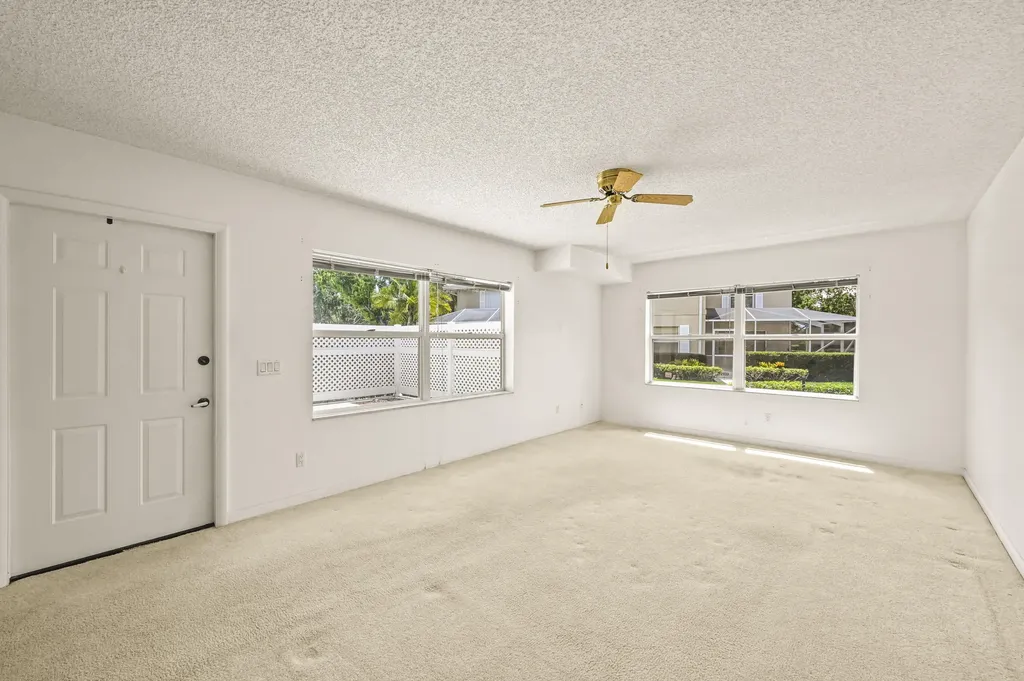 2927 SW Lakemont Place Palm City FL 34990