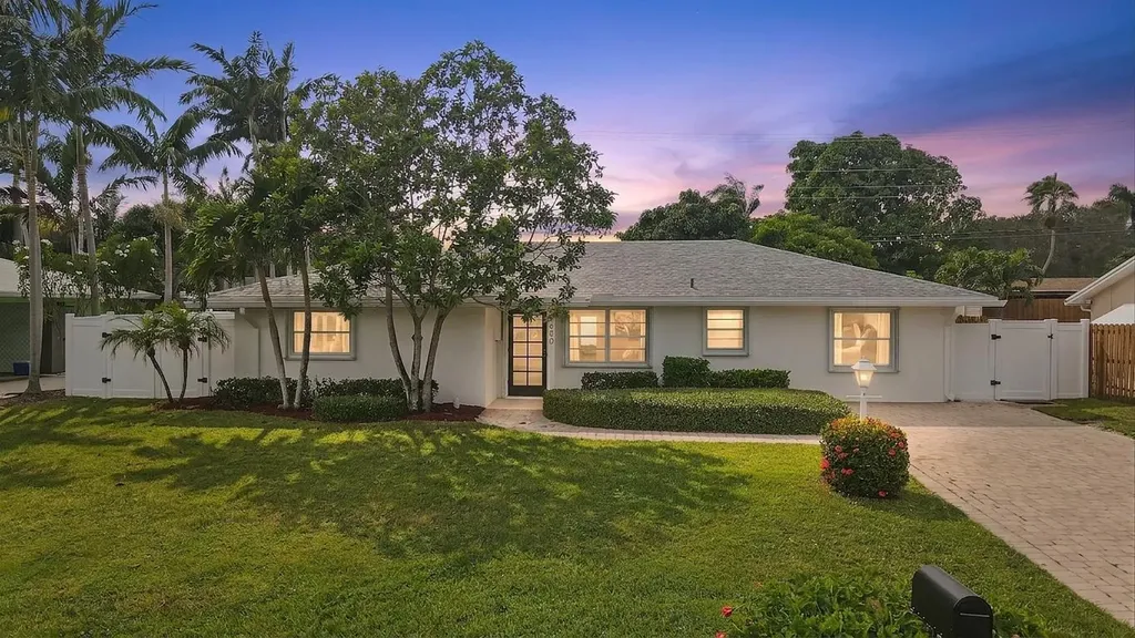 1600 Venus Avenue Jupiter FL 33469