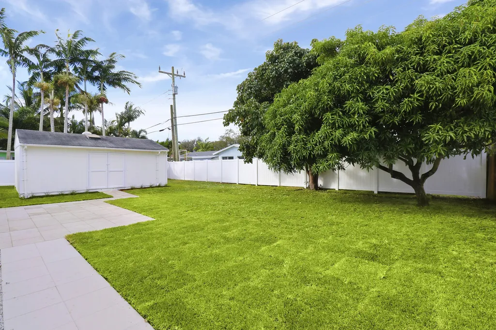 1600 Venus Avenue Jupiter FL 33469