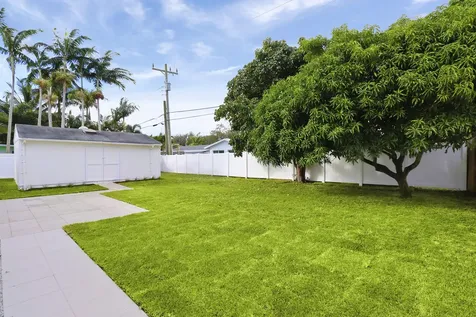1600 Venus Avenue Jupiter FL 33469