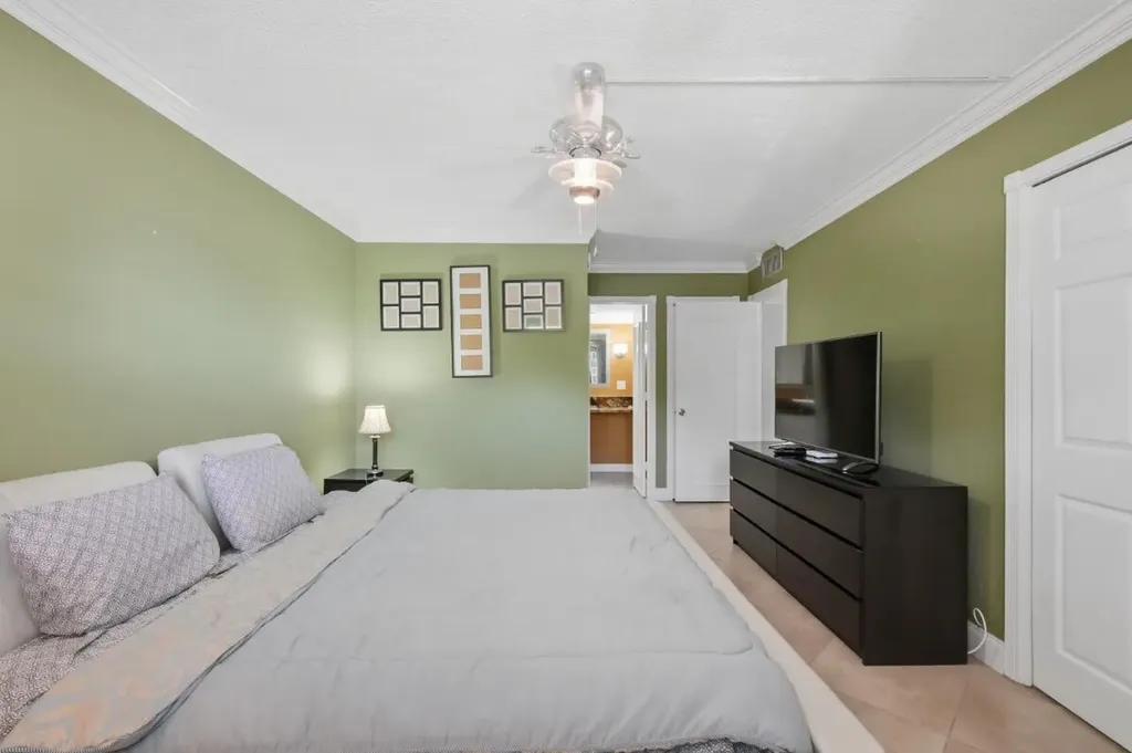 3001 S Palm Aire Drive Pompano Beach FL 33069