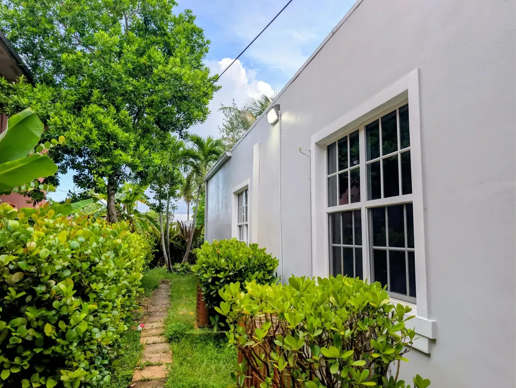 2221 NW 64th Avenue Sunrise FL 33313
