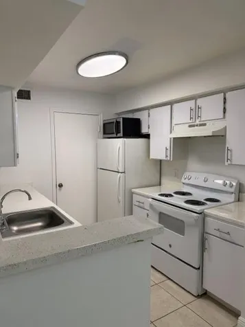 2647 NW 33rd Street Oakland Park FL 33309