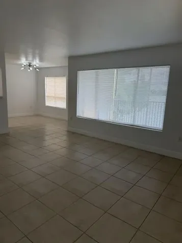 2647 NW 33rd Street Oakland Park FL 33309