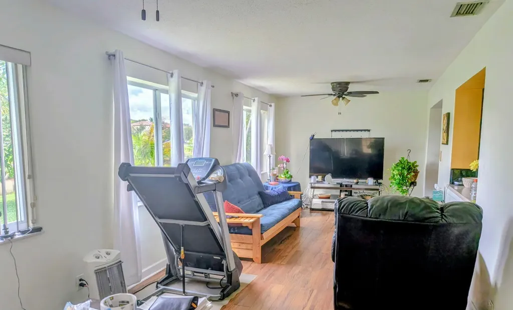 4914 NW 49th Road Tamarac FL 33319
